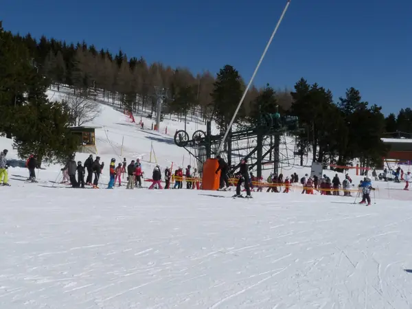 Remontée et pistes du secteur des Airelles, Font-Romeu, mars 2014