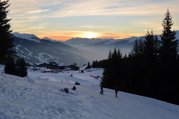 Coucher de soleil sur Arc 1800 et la Tarentaise, février 2015