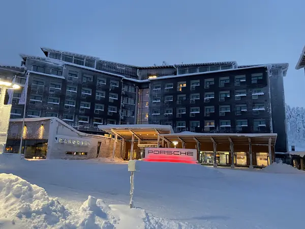 Hotel Levi Panorama au sommet du fell Levitunturi en hiver (janvier 2023)