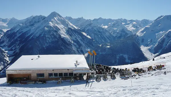 Restaurant Panorahma près du Knorren (2 081 m), domaine du Penken