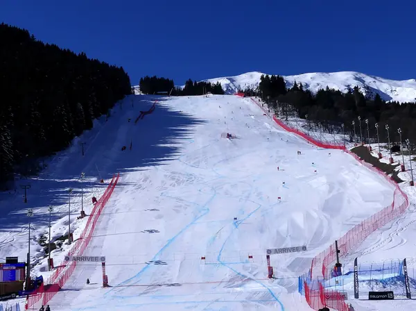 Arrivée de la piste Roc de Fer à Méribel, février 2025