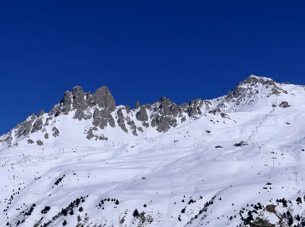 Croix des Verdons et Saulire vues depuis Méribel, février 2025