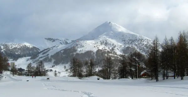 Le Monte Sises vu depuis la piste de fond des Marmotte, Sestriere, décembre 2019