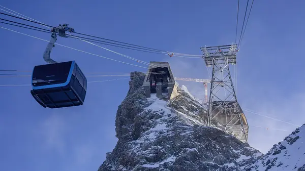 Téléphérique de Trockener Steg au Klein Matterhorn (3 883 m), en hiver (déc. 2019)