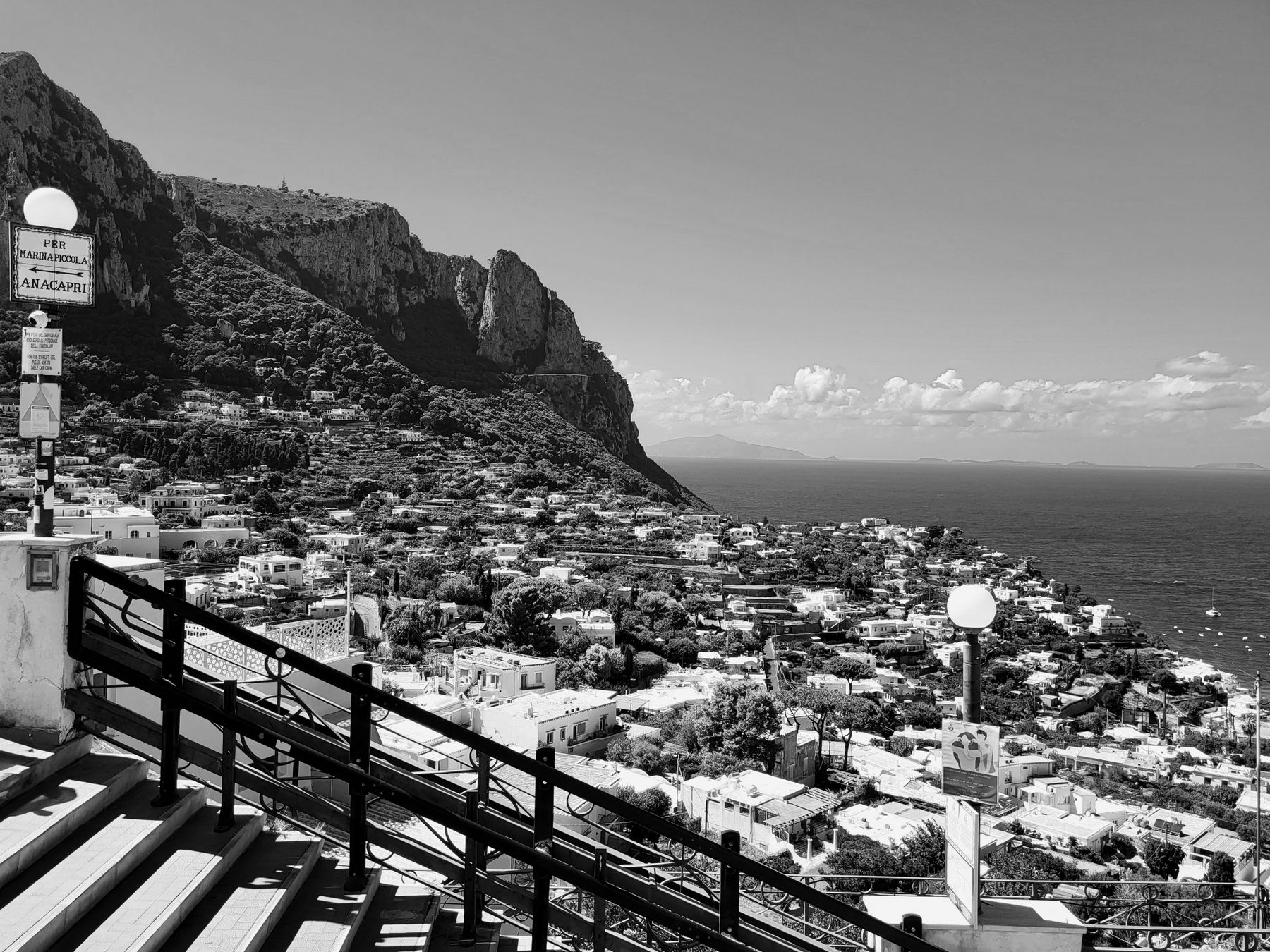 le mont Solaro et Anacapri