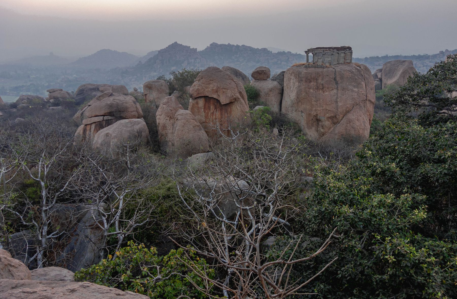 les rochers et rizières de Hampi