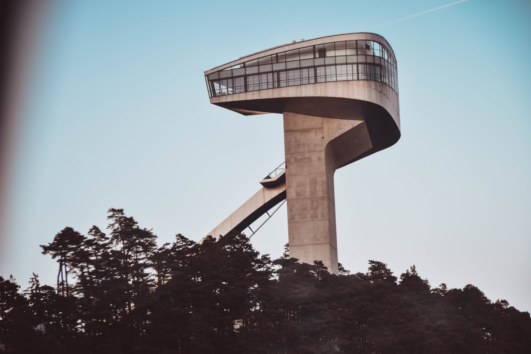 le tremplin de saut à ski
